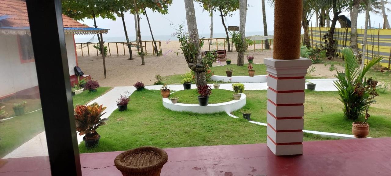 Marari Phoenix Beach Homestay Марарикулам Екстериор снимка
