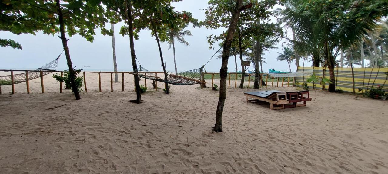 Marari Phoenix Beach Homestay Марарикулам Екстериор снимка