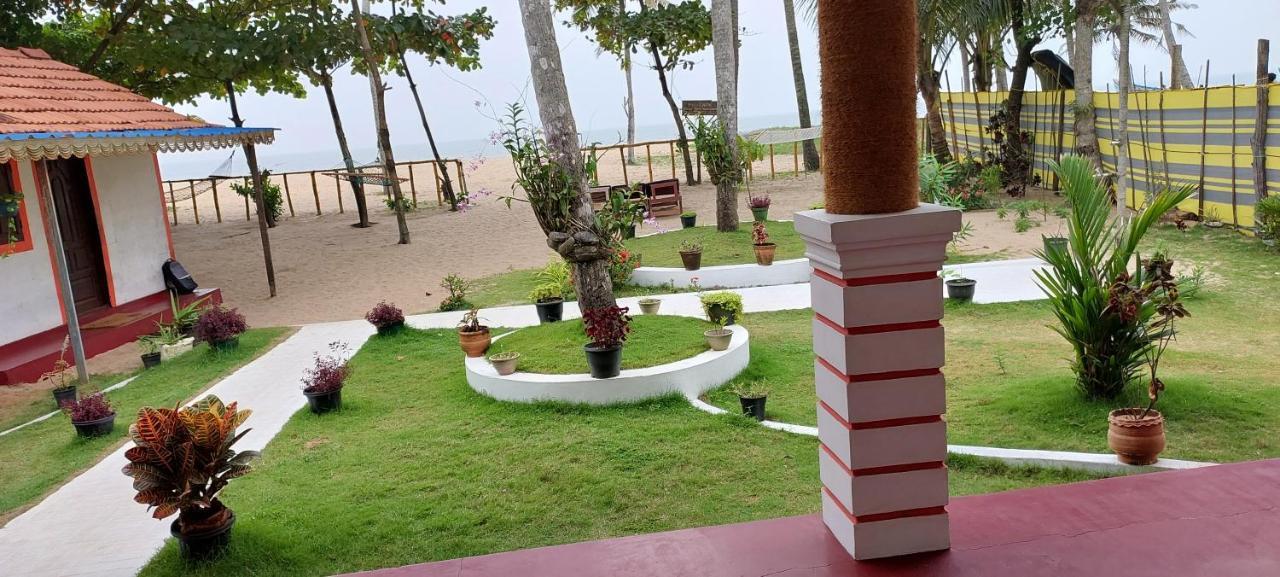 Marari Phoenix Beach Homestay Марарикулам Екстериор снимка