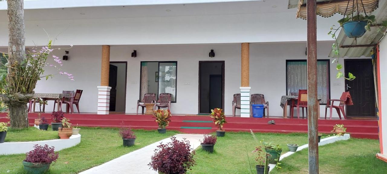 Marari Phoenix Beach Homestay Марарикулам Екстериор снимка