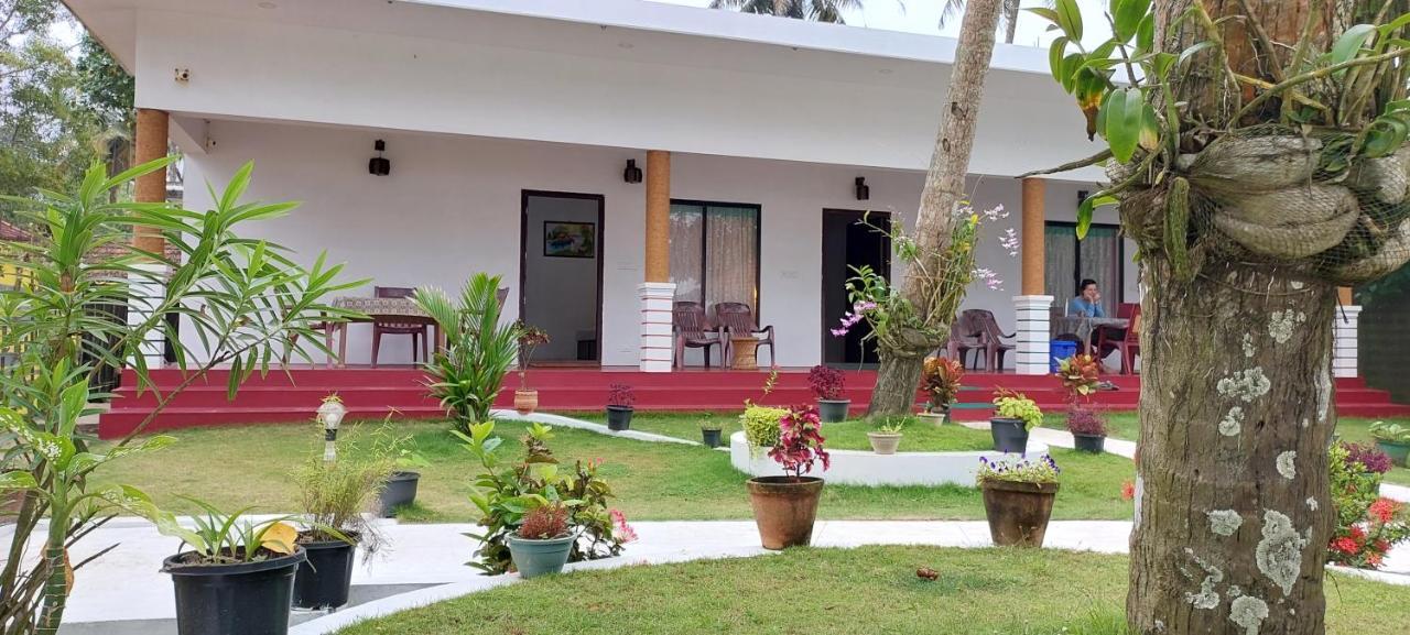 Marari Phoenix Beach Homestay Марарикулам Екстериор снимка