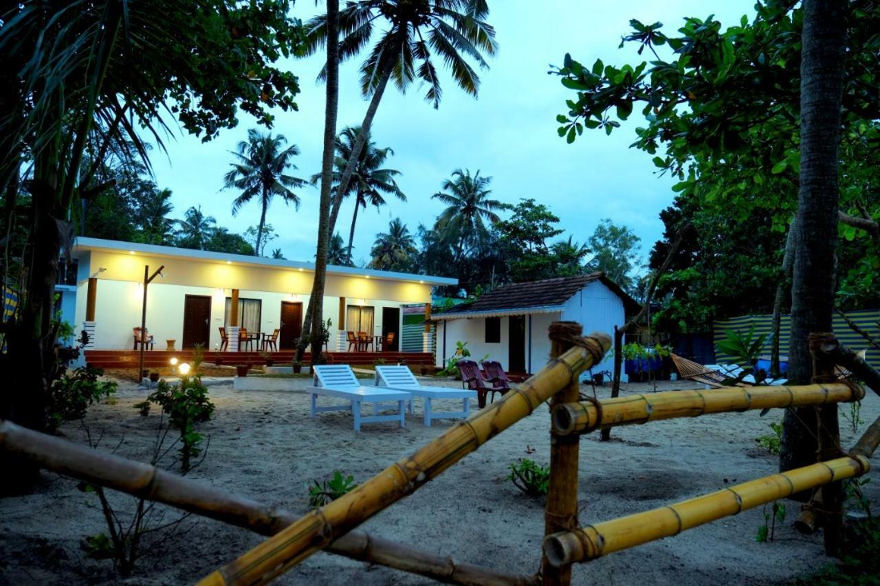 Marari Phoenix Beach Homestay Марарикулам Екстериор снимка