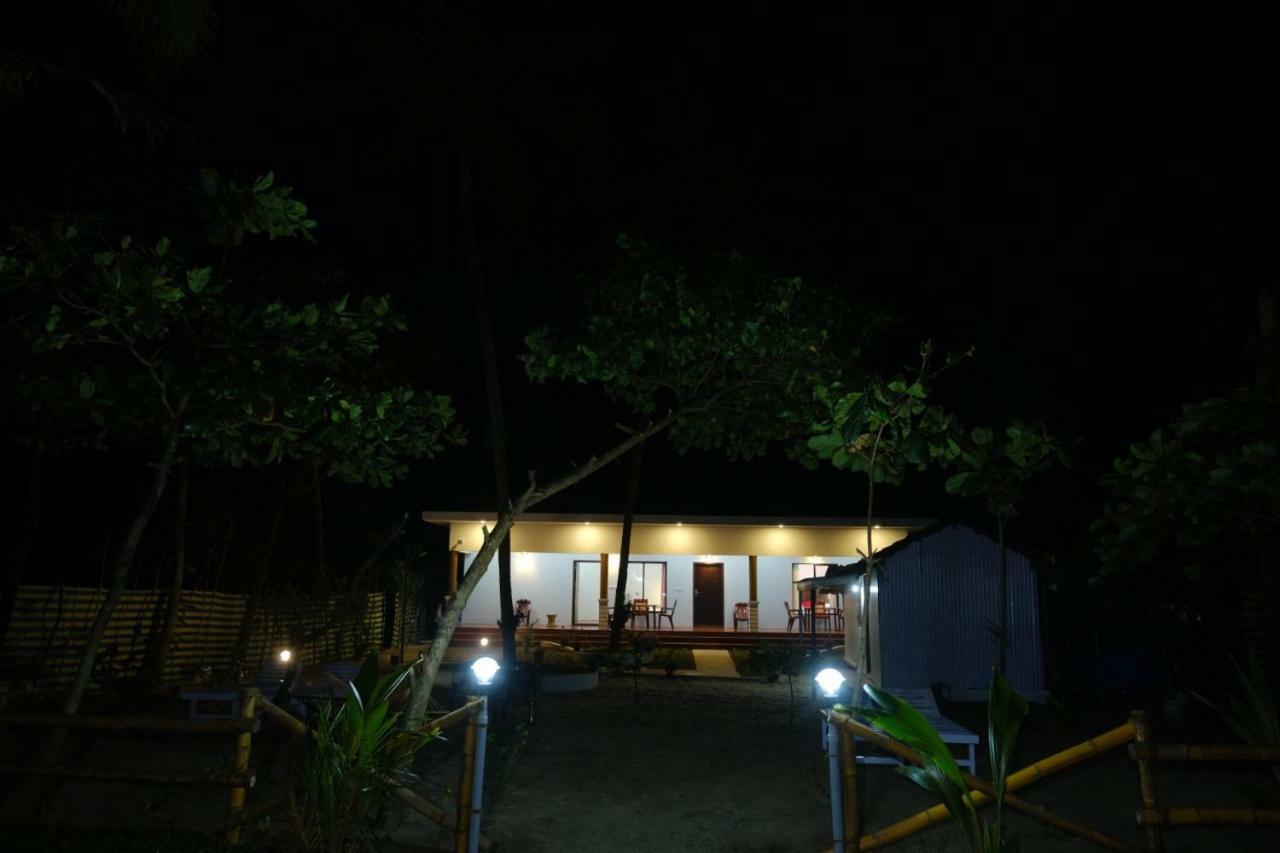 Marari Phoenix Beach Homestay Марарикулам Екстериор снимка