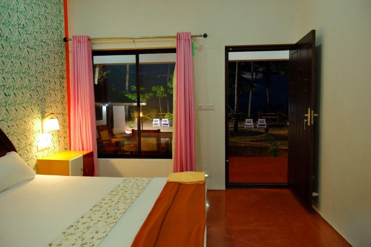 Marari Phoenix Beach Homestay Марарикулам Екстериор снимка